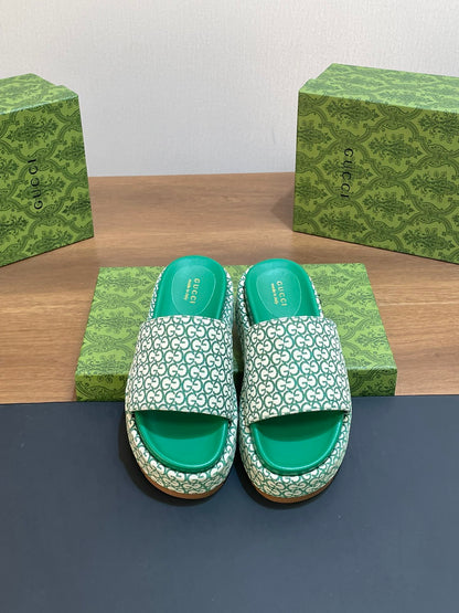 GU Slippers Slider 2 Color ' s 46