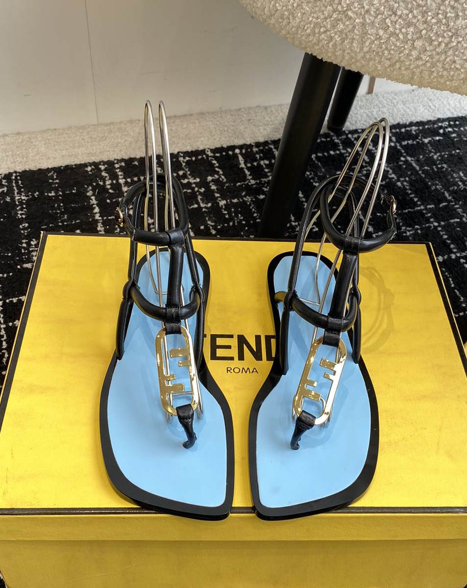 FEN Slippers Sandals