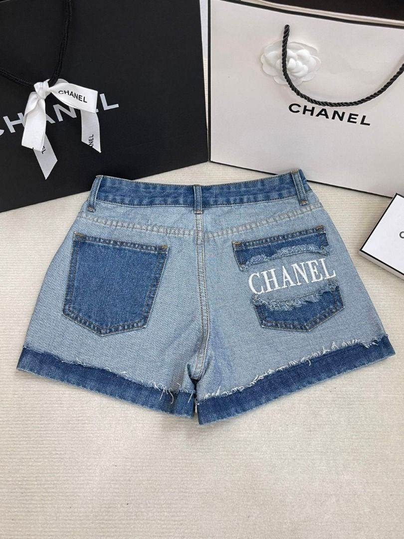 CHL Jeans  Woman Shorts limited