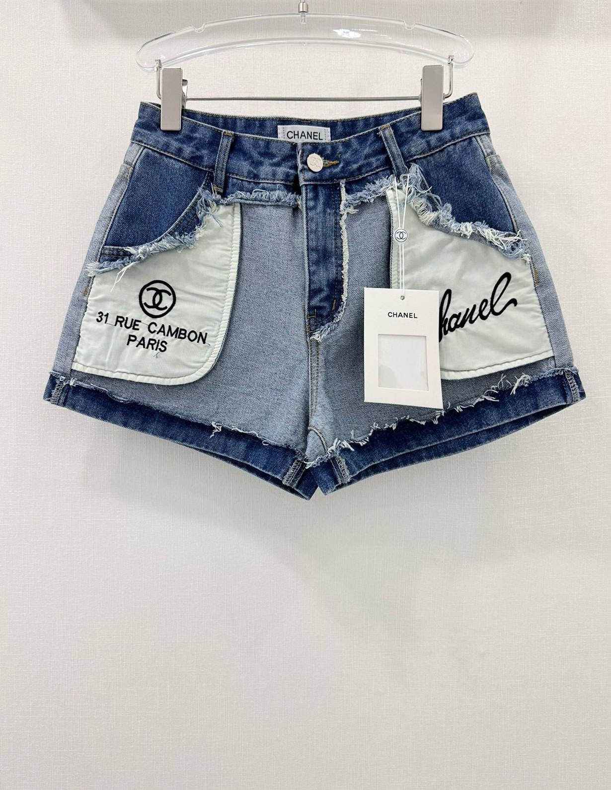 CHL Jeans  Woman Shorts limited