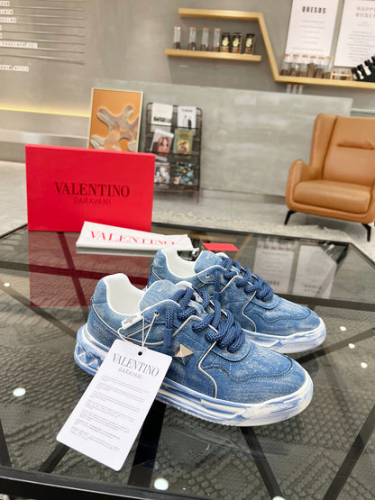 VALENT  Sneakers Trainers