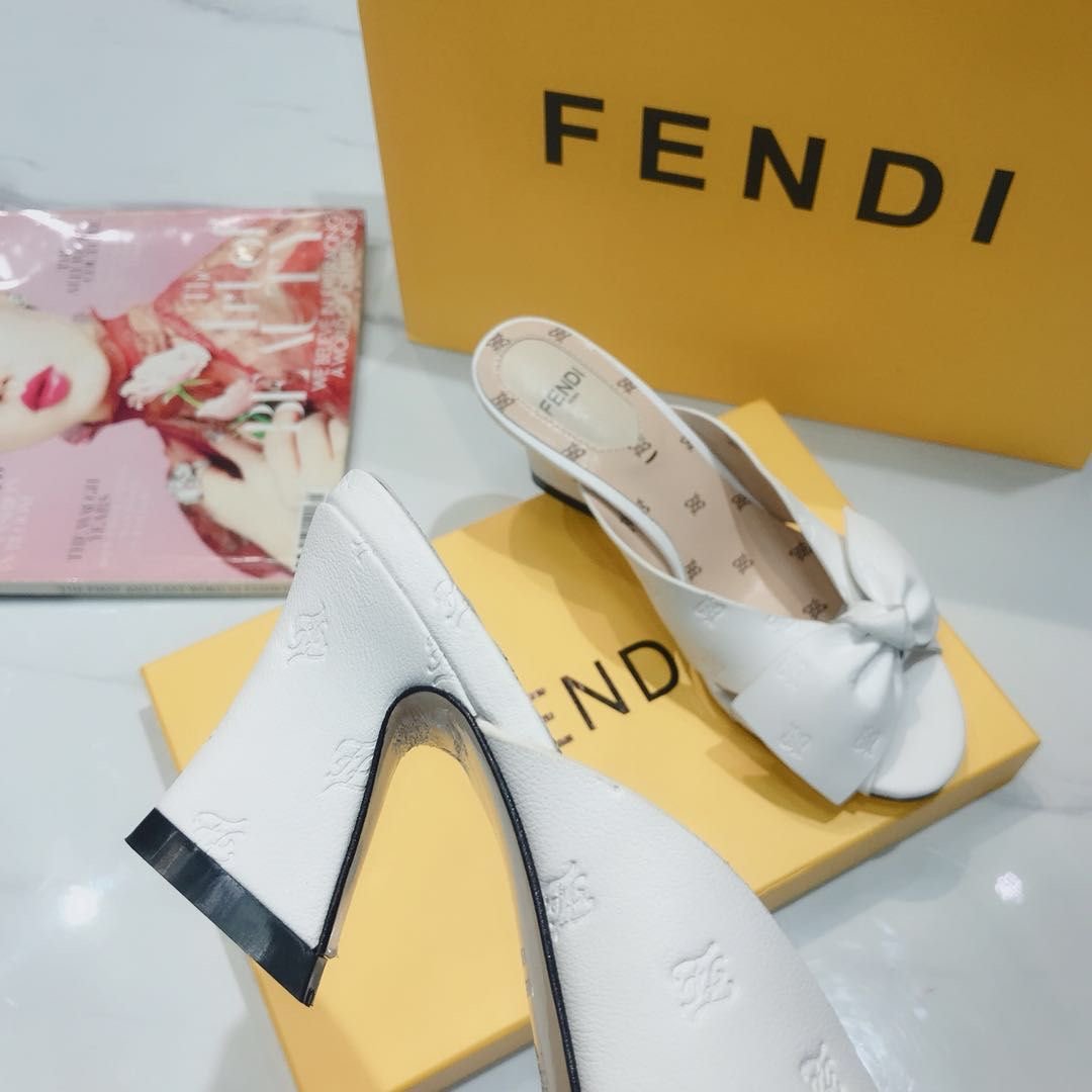 Fen Slippers Heels White