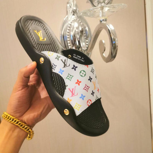 LU  Slippers