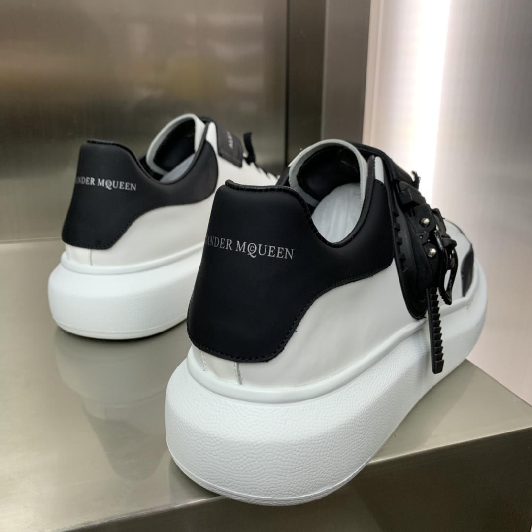 M*queen  Sneakers Black