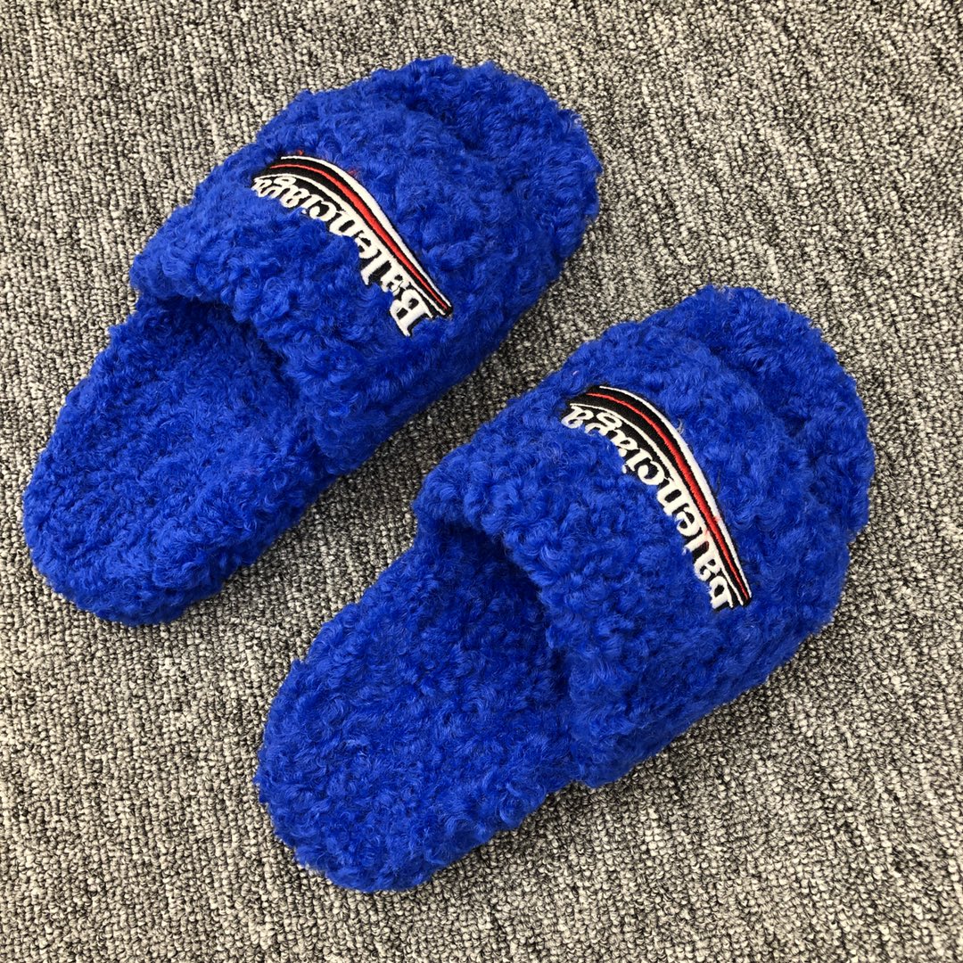 SNBAL  Slippers Furry 2  Color 's