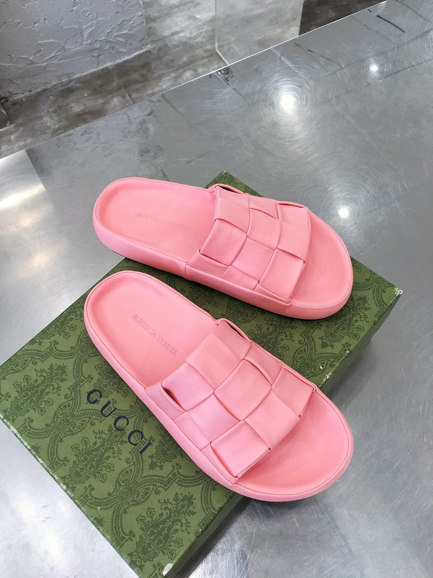 BOT VENET Slippers 2 Color 's