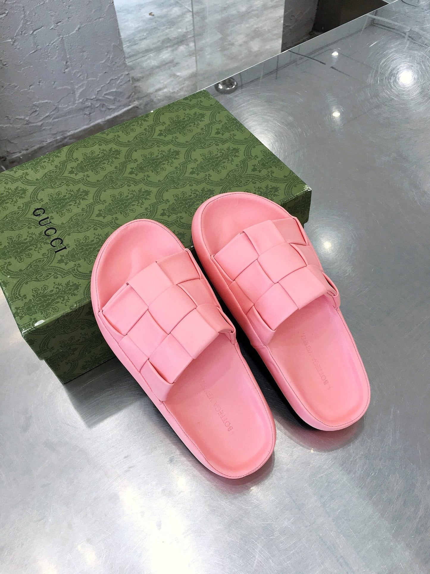 BOT VENET Slippers 2 Color 's