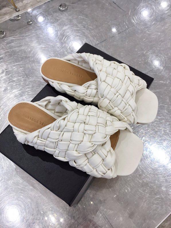 Bot Venet  Slippers White