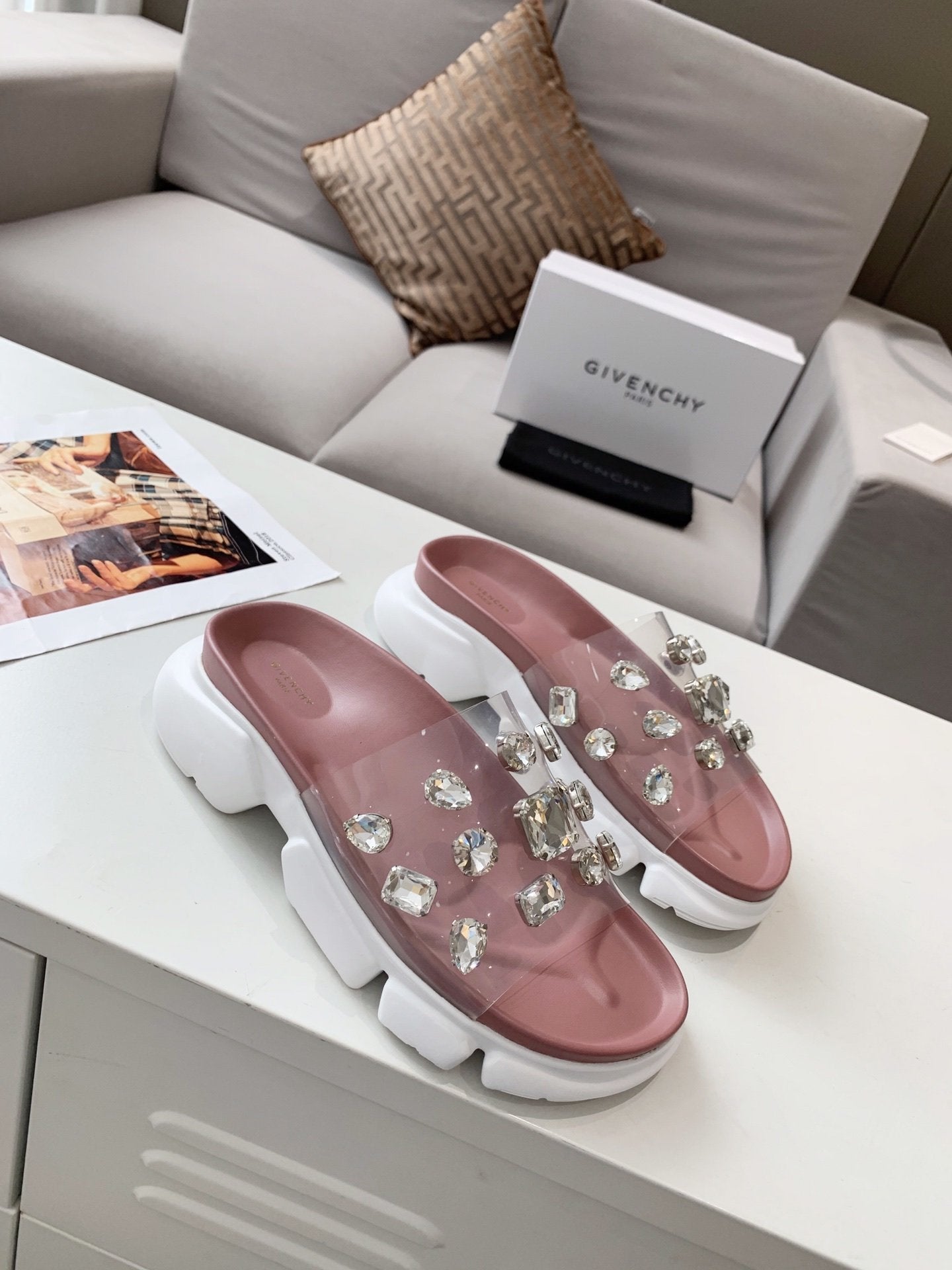 Givenjy  Slippers Pink Stones