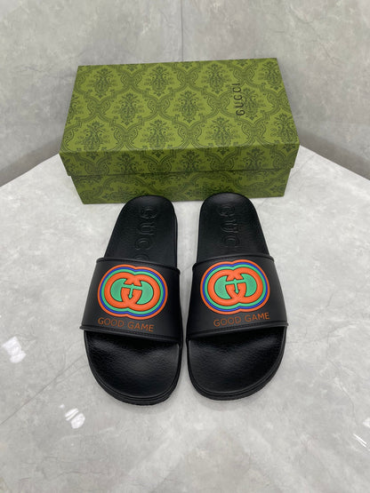 GU Slippers  LOGO