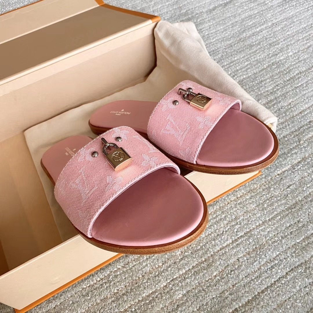 LU Slippers Pink