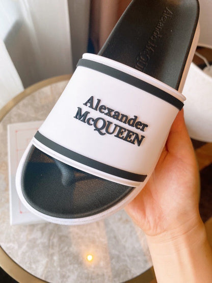 M*QUEEN  Slippers 2 Color 's